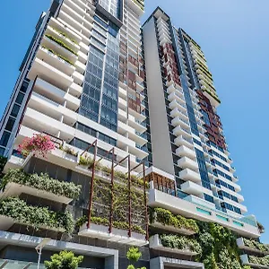 4* Aparthotel Serain Residences On Merivale Street
