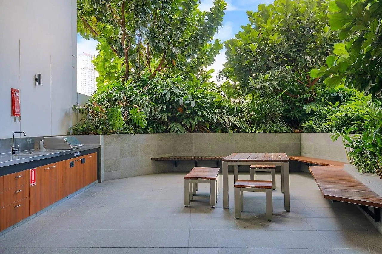 Soaring Skyline On Southside At Resort-Style Stay Brisbane Australia