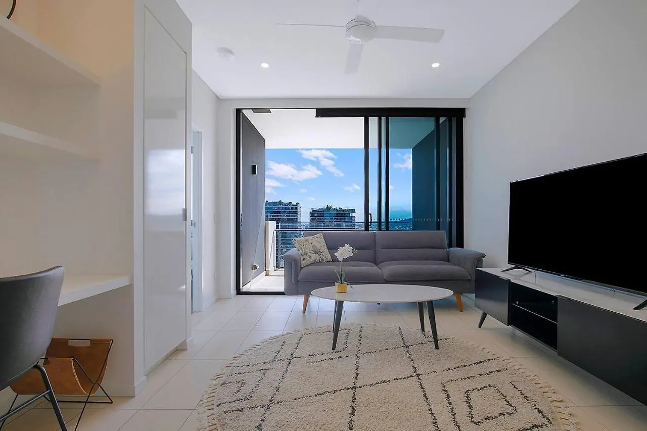 Soaring Skyline On Southside At Resort-Style Stay Brisbane Apartment