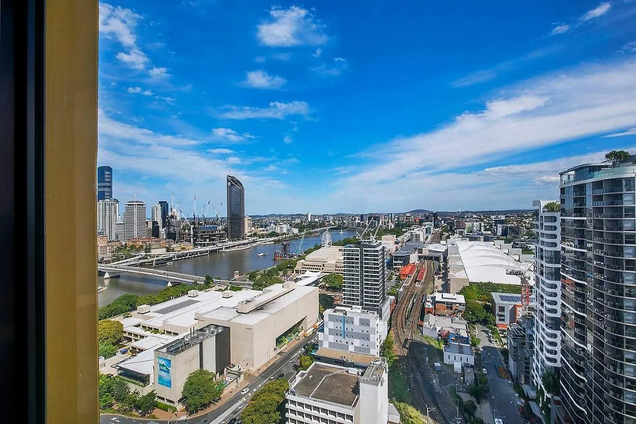 Apartment Soaring Skyline On Southside At Resort-Style Stay Brisbane